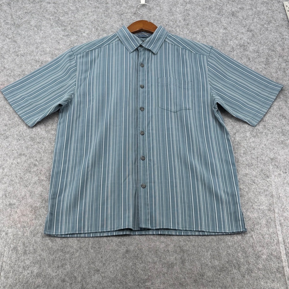 REI Mens Blue White Striped Short Sleeve Button Down Hiking Shirt Size Medium